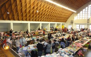 Vide Grenier Puericulture 2011