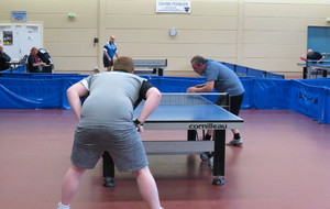 Sébastien réalisera sa "petite performance" malgré un genou douloureux et un dos très sensible..Il terminera ce match épuisé...mais victorieux!